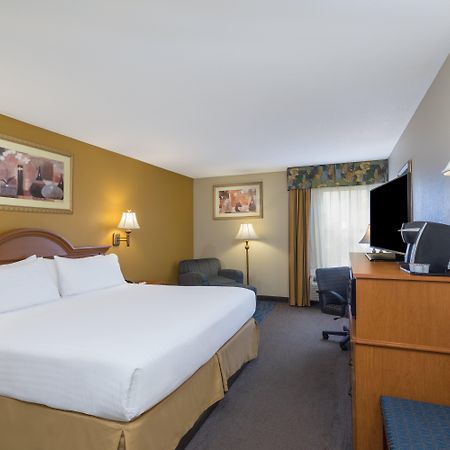 Hotel Clarion Pointe New Bern Exterior foto